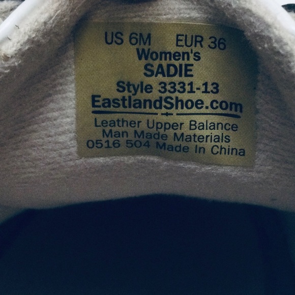 EASTLAND “SADIE” OXFORD “MEMORY FOAM” SADDLE SHOES - Picture 6 of 6